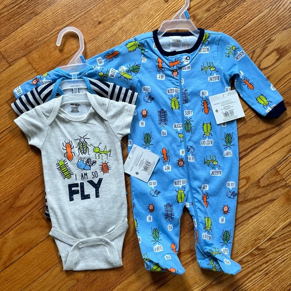 Onesies Brand 0-3 month bundle - Picture 1 of 5